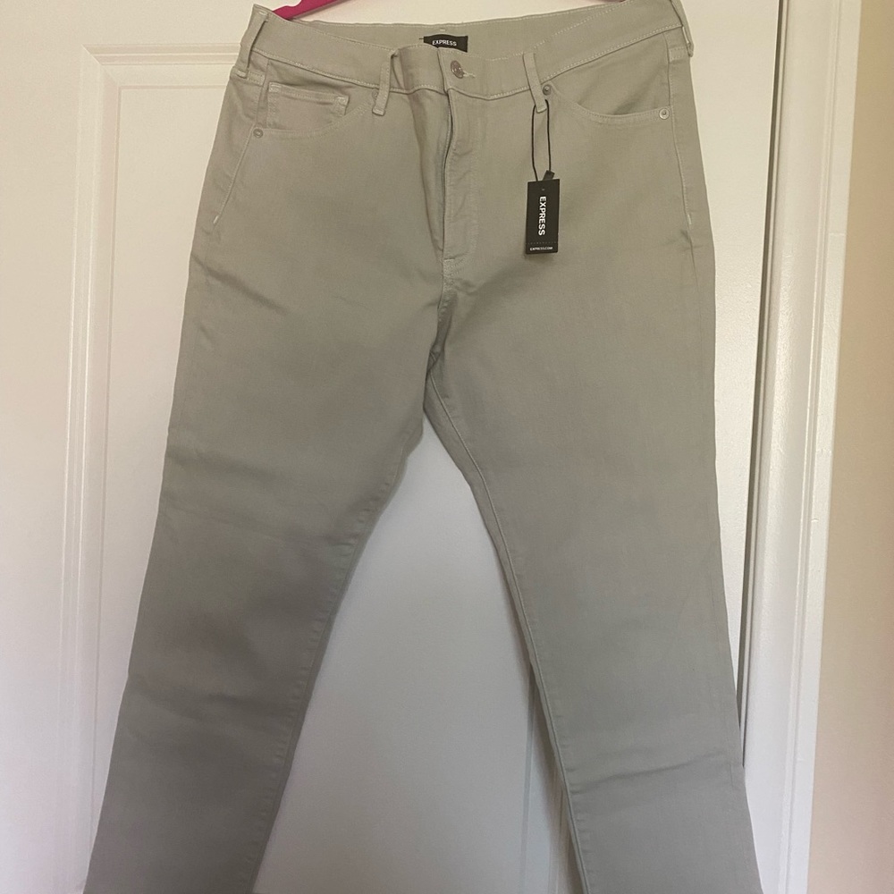 Express skinny Jean light mint color New!